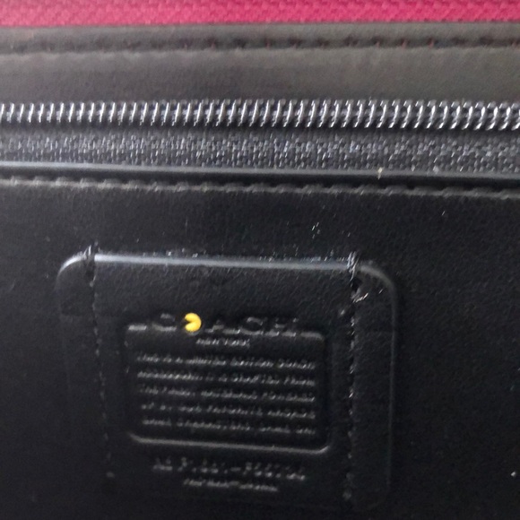 Coach Pac Man “Pinky” Ghost Wallet - Picture 2 of 8